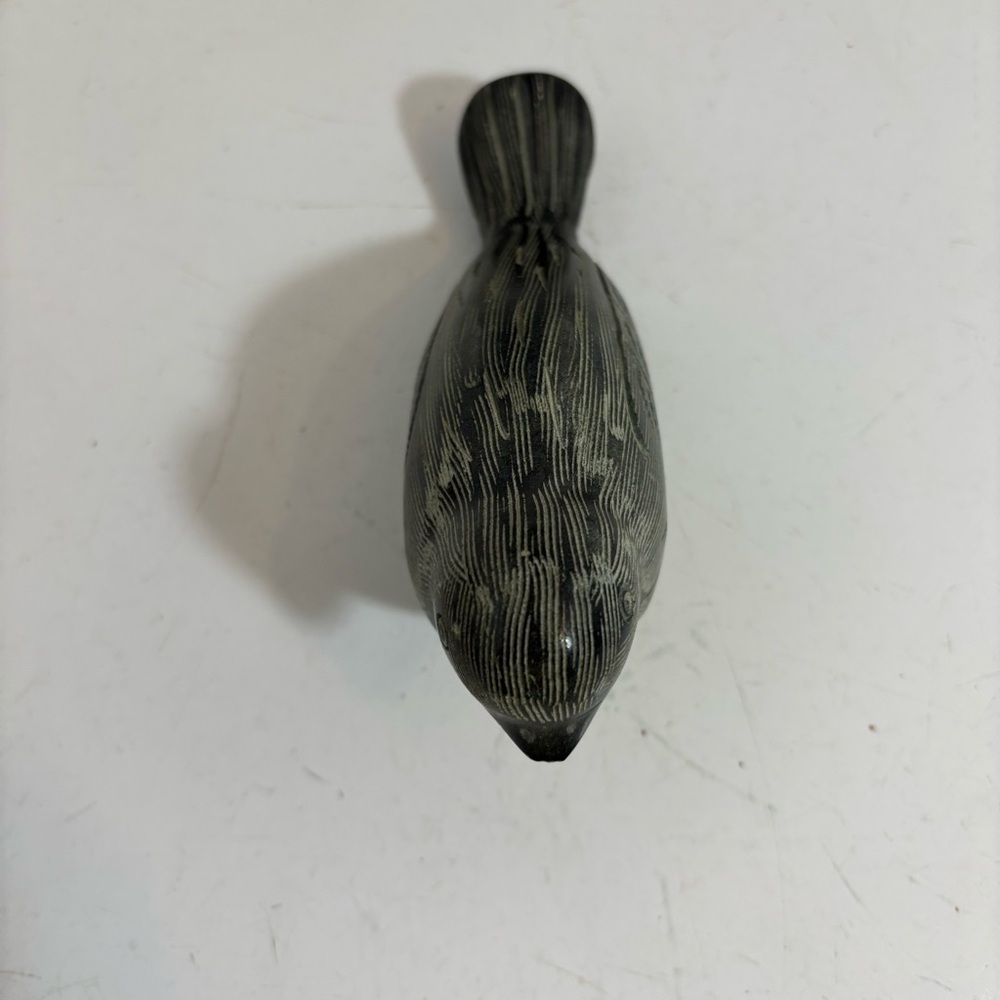 Vintage hand carved etched black soapstone‎ bird decoration - Picture 5 of 8